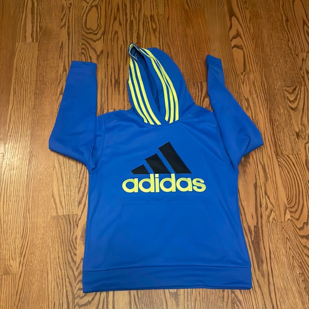 Hoodie adidas’s size 14/16 new kids